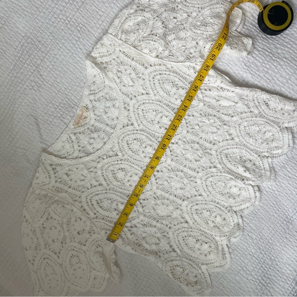 Solitaire Lace Top - Picture 2 of 5